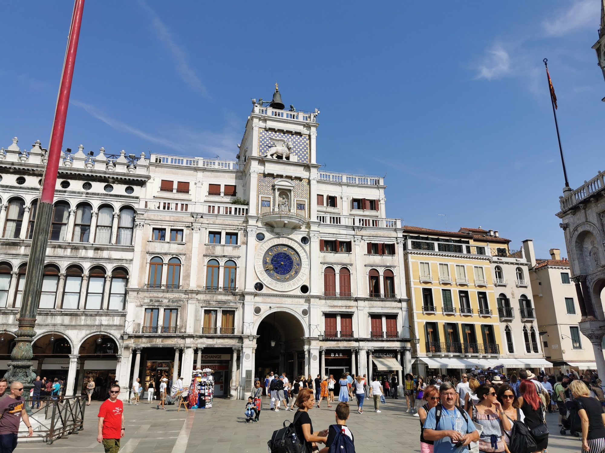 Torre del Reloj en la Plaza de San Marcos con su reloj astronómico, Venecia.