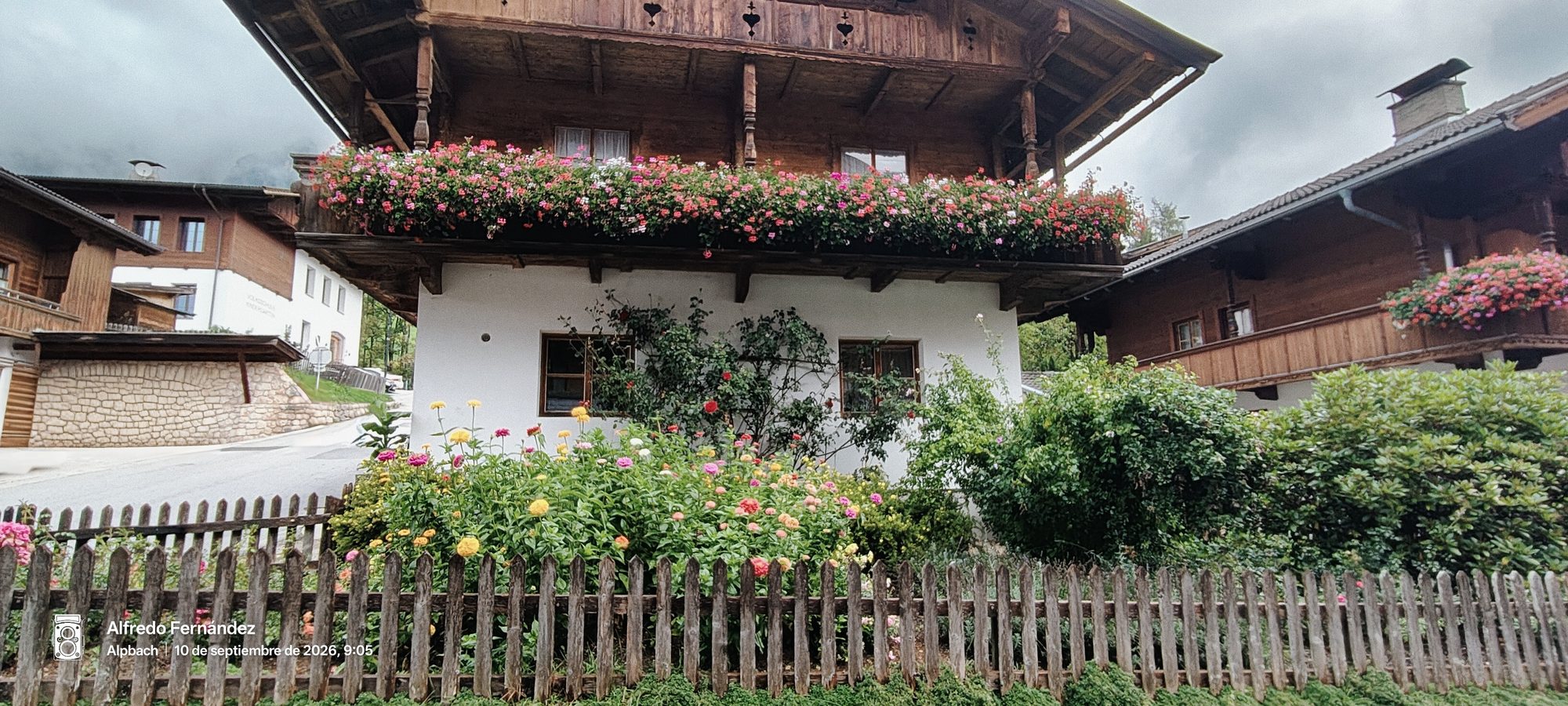Paisaje de viaje en Alpbach, Austria
